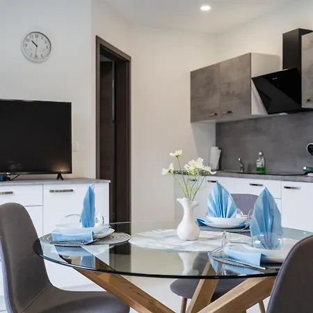 Apartmaji Ziva Apartment *