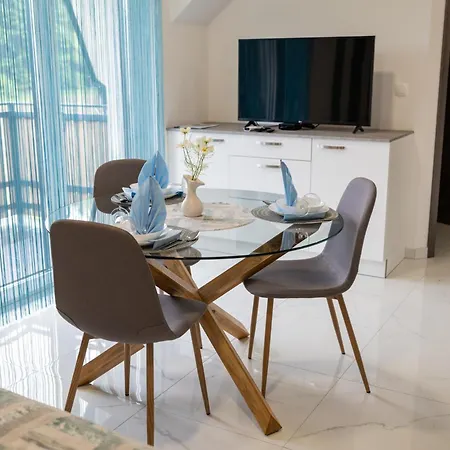 Apartmaji Ziva *