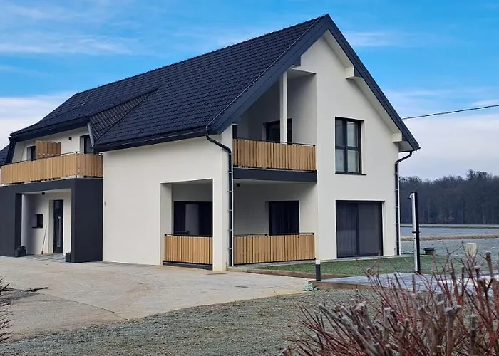 Apartmaji Ziva شقة غورنجا رادغونا