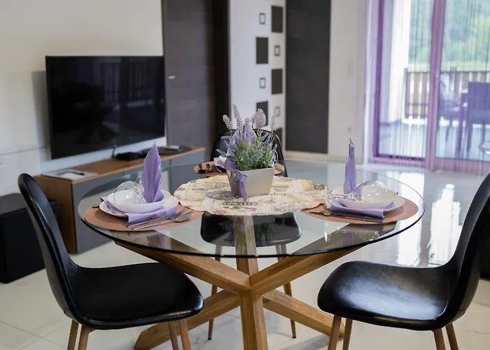 شقة Apartmaji Ziva *